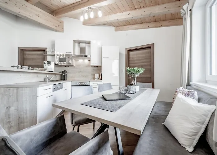 Lounge Ζόλντεν